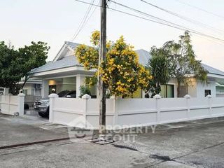 For rent and for sale 3 bedrooms house in Bang Lamung, Chonburi