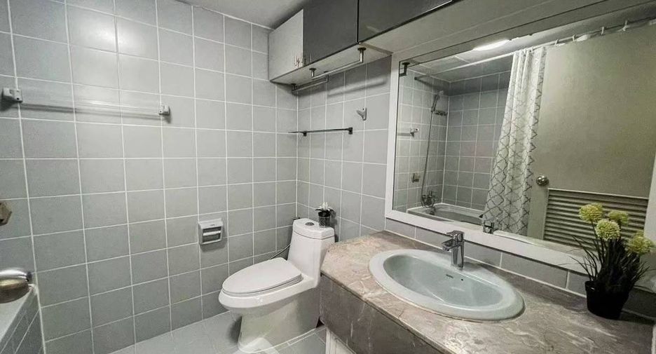 For sale 2 bedrooms condo in Suan Luang, Bangkok