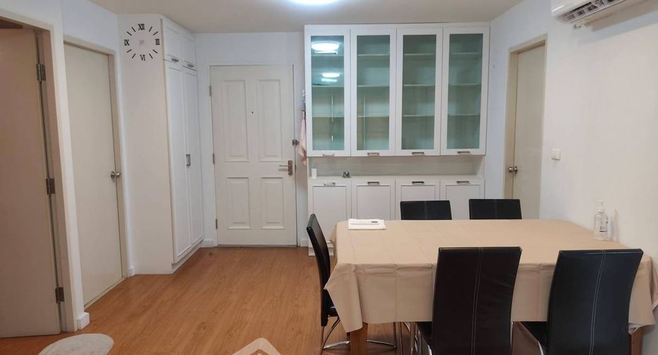 For rent and for sale 2 bedrooms condo in Huai Khwang, Bangkok