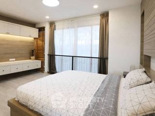 For sale 3 bedrooms townhouse in Phra Khanong, Bangkok