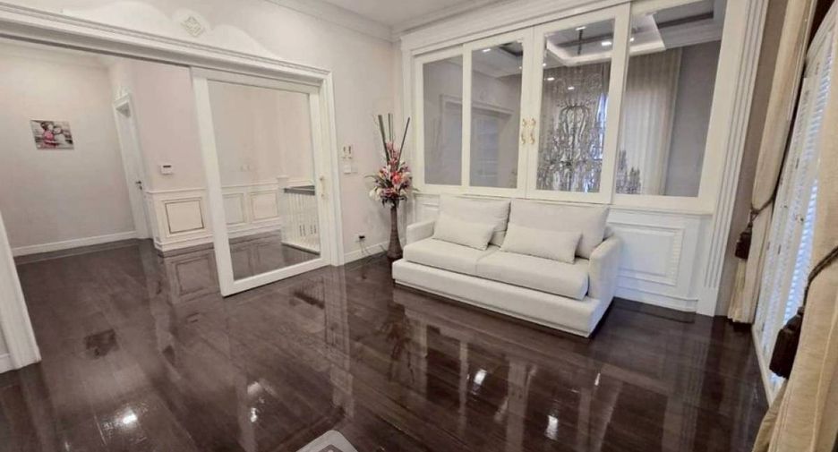 For rent and for sale 4 bedrooms house in Bang Phli, Samut Prakan