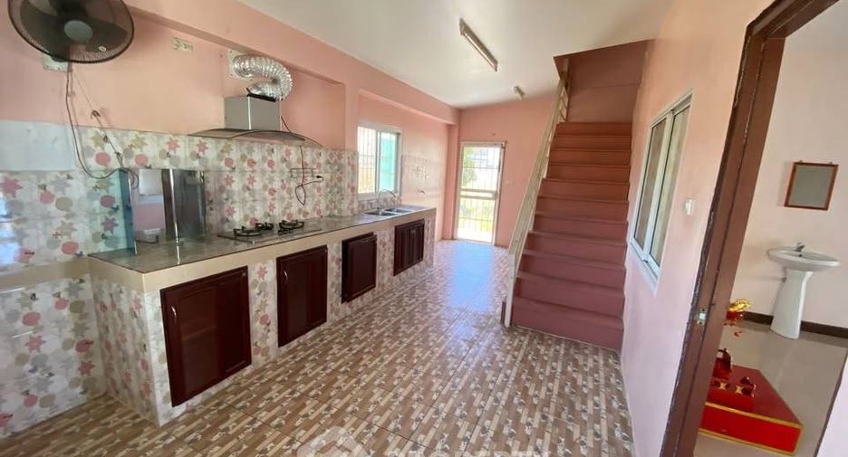 Casa en venta de 5 habitaciones en Mueang Chon Buri, Chonburi