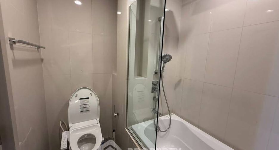 For rent and for sale 1 bed condo in Khlong Toei, Bangkok