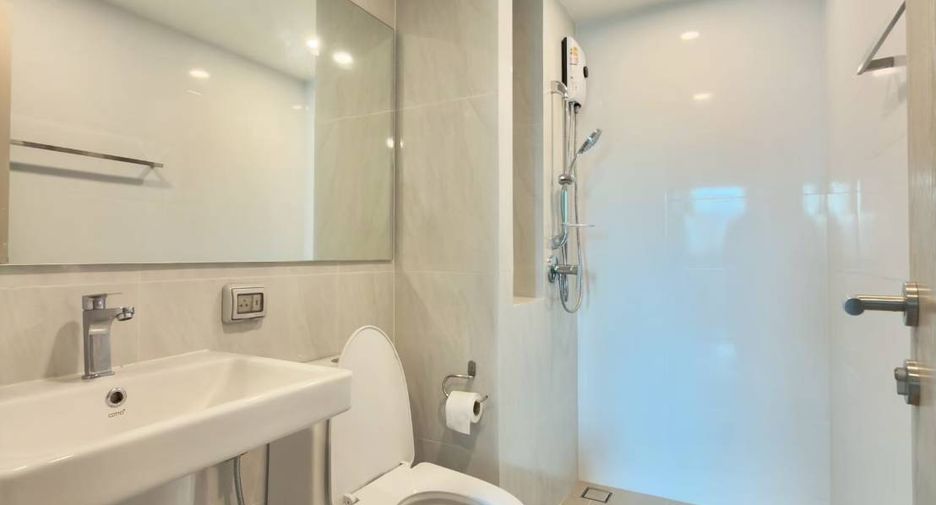À vendre 1 chambre condo à Bang Na, Bangkok