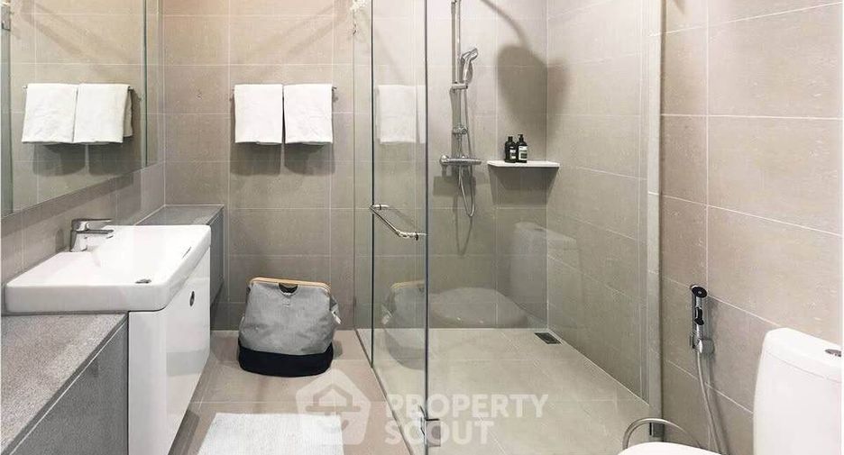 Wohnung zur Miete und zum Kauf mit 1 Zimmer in Pathum Wan, Bangkok