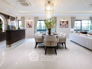 For sale 5 bedrooms house in Taling Chan, Bangkok