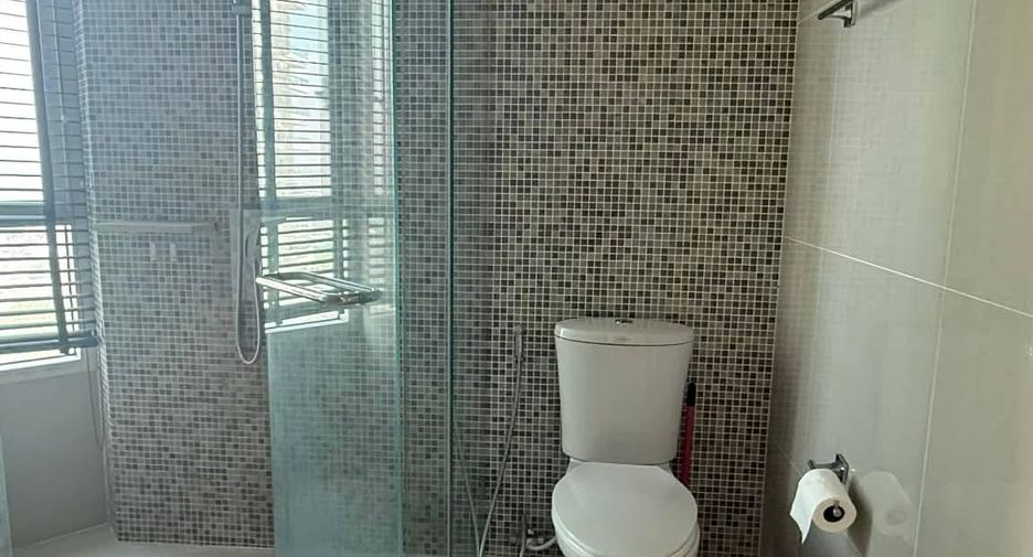 For sale 3 bedrooms condo in Jomtien, Pattaya