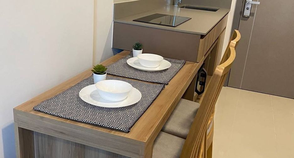 For rent and for sale 1 bed condo in Watthana, Bangkok