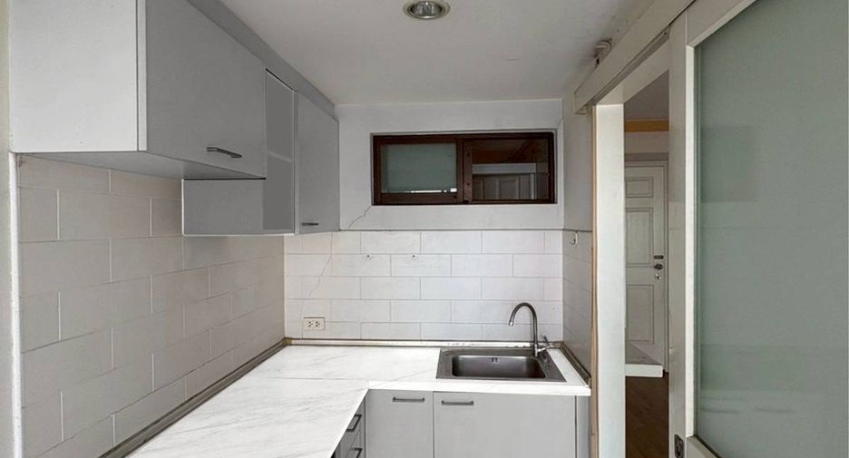 For sale 1 bed condo in Phaya Thai, Bangkok