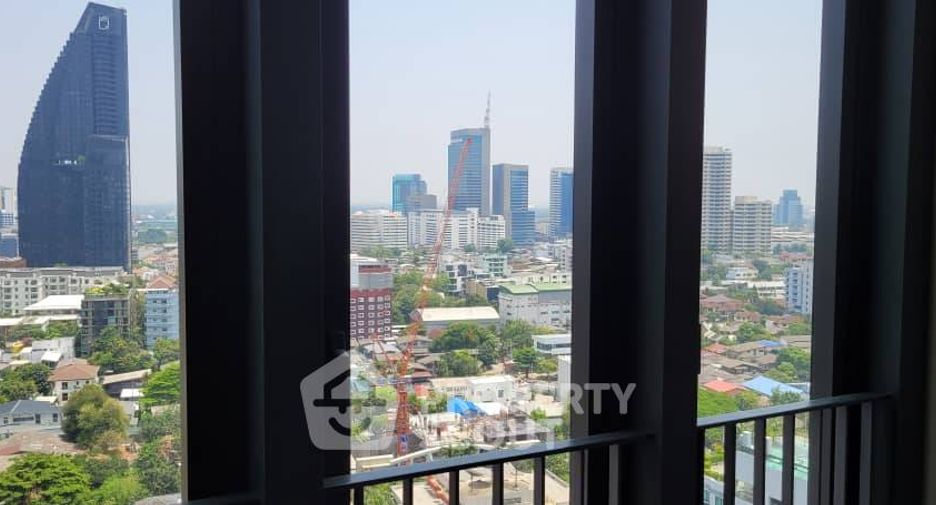 For sale 1 bed condo in Khlong Toei, Bangkok