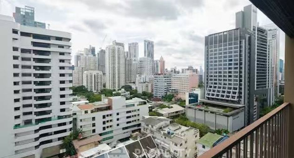 For sale 2 bedrooms condo in Khlong Toei, Bangkok