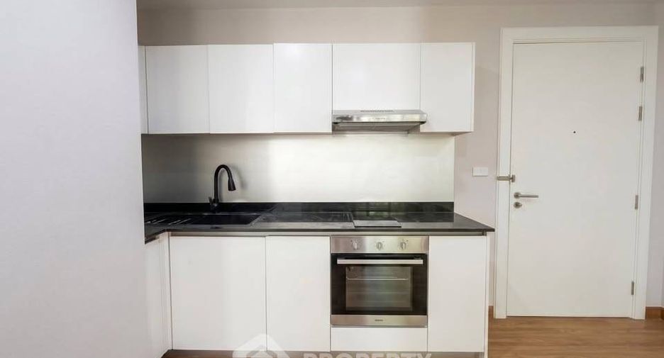 Продажа 1 кровать кондо в Кхлонг Тоеи, Бангкок