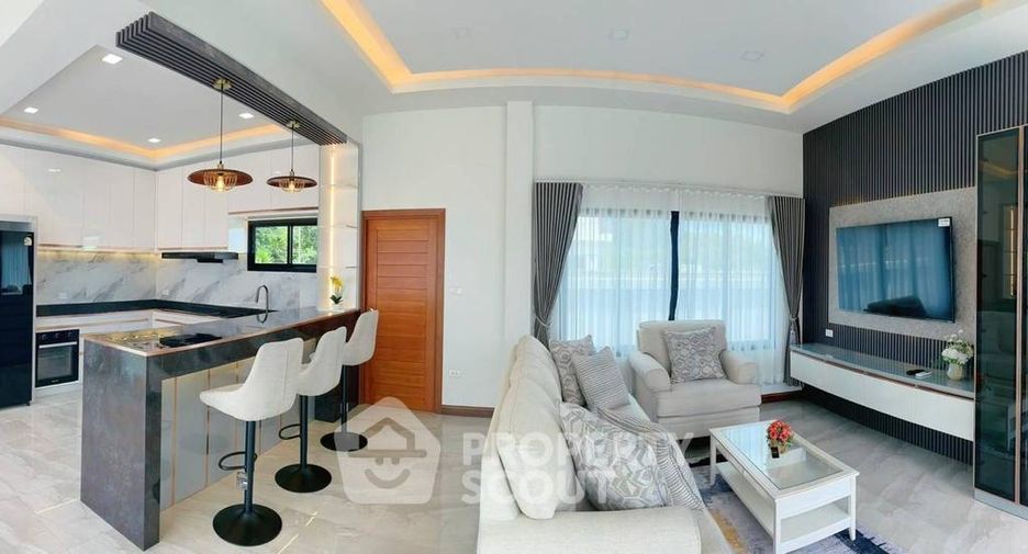For sale 3 bedrooms villa in Bang Saray, Pattaya