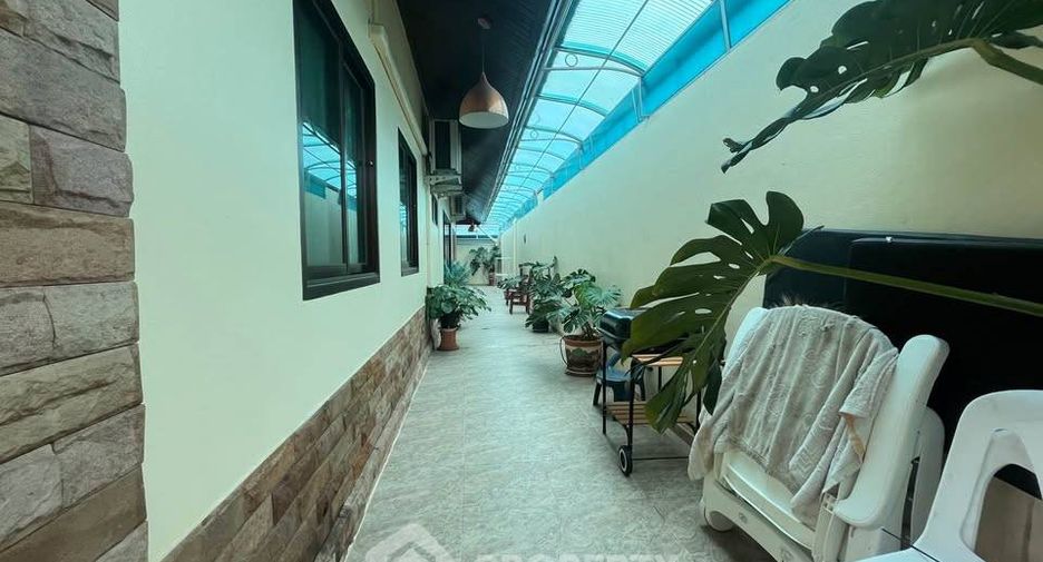 Продажа 3 спальни дом в Huay Yai, Паттайя
