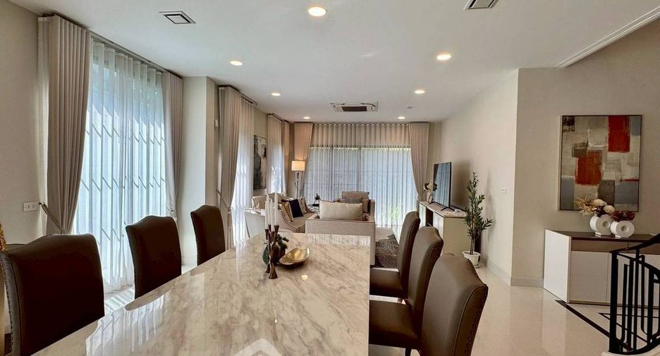 For rent and for sale 4 bedrooms house in Saphan Sung, Bangkok