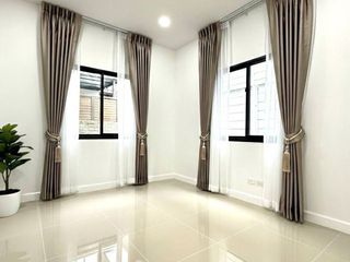 ขาย 4 ห้องนอน บ้านเดี่ยว ใน หนองแขม, กรุงเทพฯ