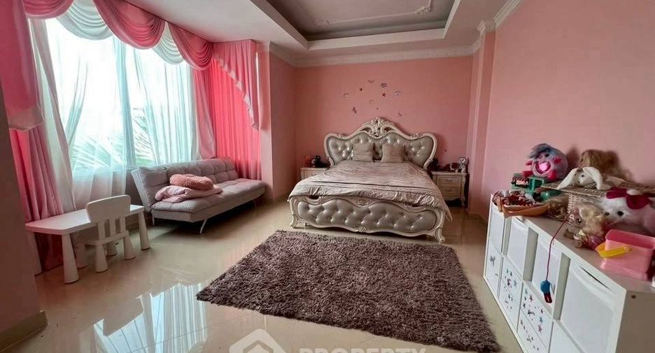For sale 3 bedrooms house in Huay Yai, Pattaya