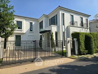 For sale 4 bedrooms house in Thawi Watthana, Bangkok