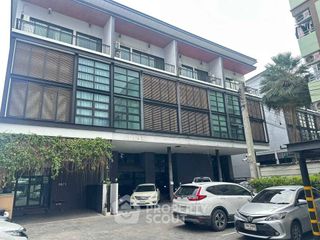 For sale 1 bed condo in Wang Thonglang, Bangkok