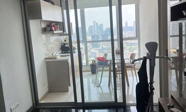 Wohnung zum Kauf mit 1 Zimmer in Phra Khanong, Bangkok