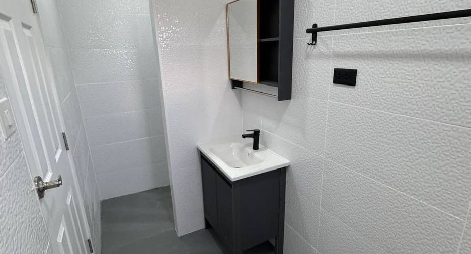 Villa zum Kauf mit 4 Zimmer in Sattahip, Pattaya