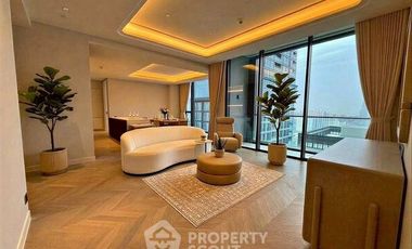 For rent そして for sale 2 ベッドルーム condo in Pathum Wan, Bangkok