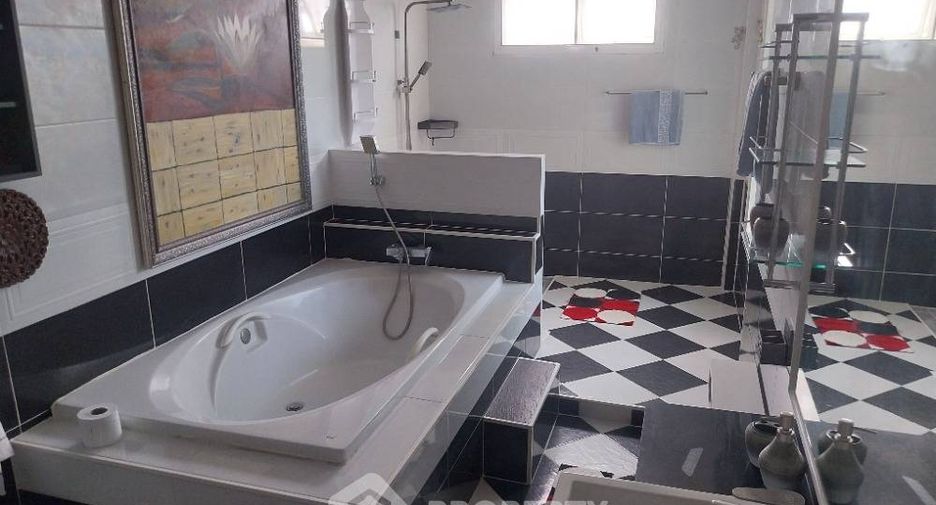 For sale 3 bedrooms house in South Pattaya, Pattaya