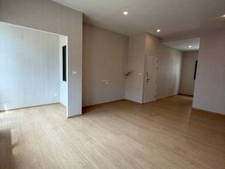 For sale 3 bedrooms townhouse in Prawet, Bangkok