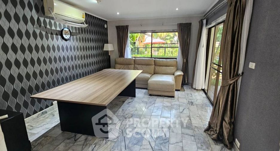 For sale 3 bedrooms villa in Bang Lamung, Chonburi