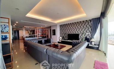 For sale 4 bedrooms condo in Sattahip, Chonburi