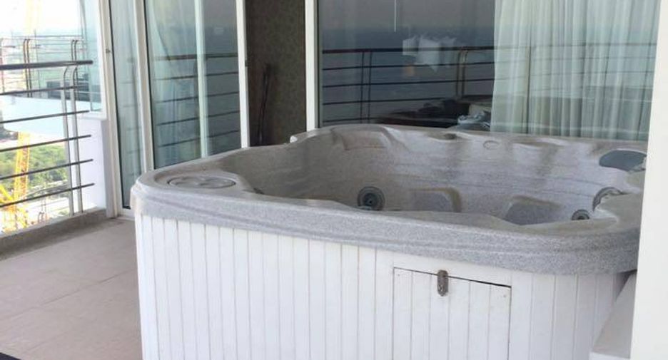 For sale 4 bedrooms condo in Sattahip, Chonburi
