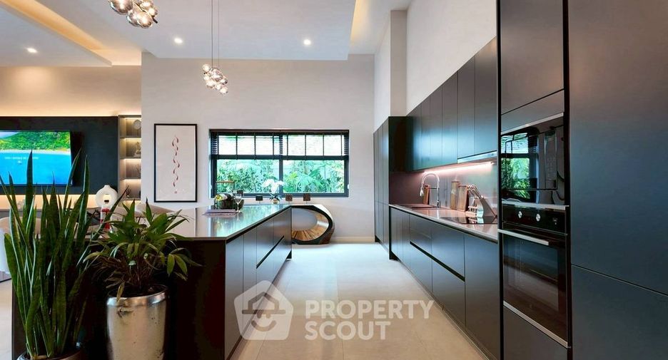 À vendre 5 chambres villa à North Pattaya, Pattaya