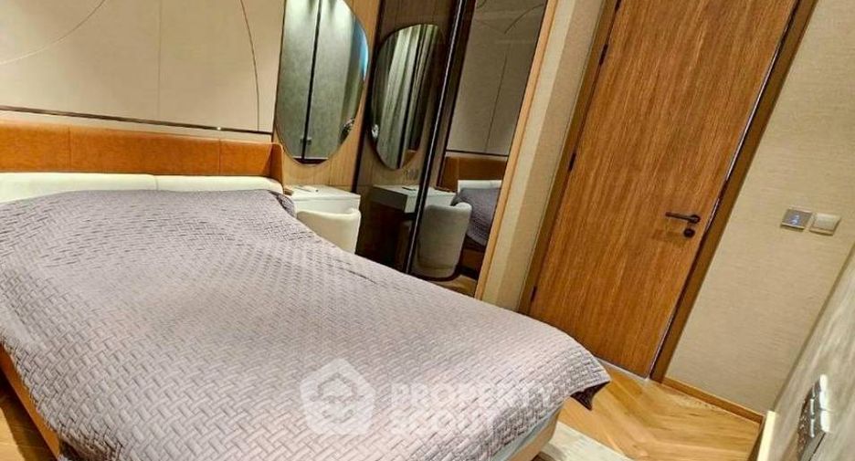 For sale 2 bedrooms condo in Khlong Toei, Bangkok