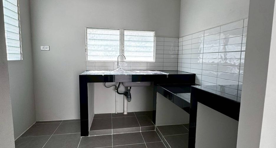 For sale 3 bedrooms house in Sai Mai, Bangkok