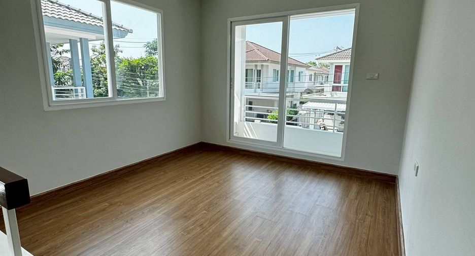 For sale 3 bedrooms house in Sai Mai, Bangkok