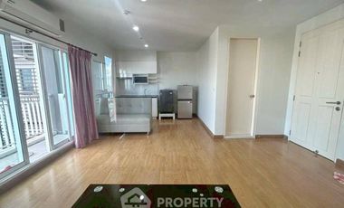Wohnung zum Kauf mit 1 Zimmer in Thon Buri, Bangkok