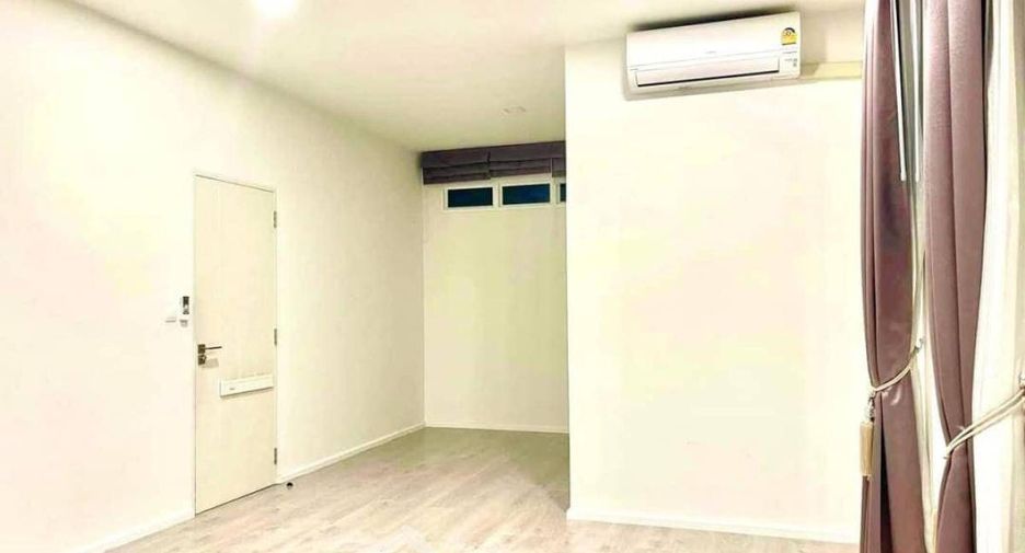 For rent and for sale 3 bedrooms house in Prawet, Bangkok