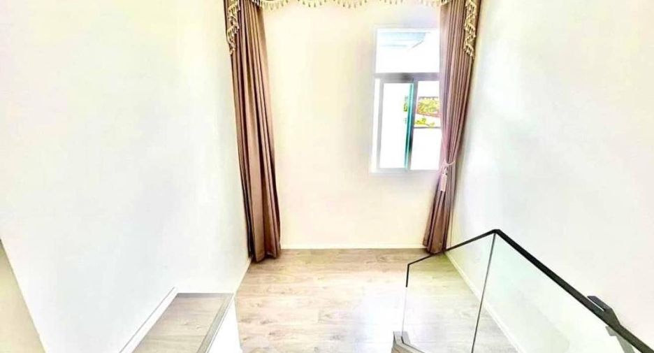 For rent and for sale 3 bedrooms house in Prawet, Bangkok