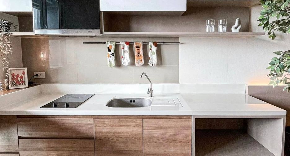 For sale 1 bed condo in Phaya Thai, Bangkok