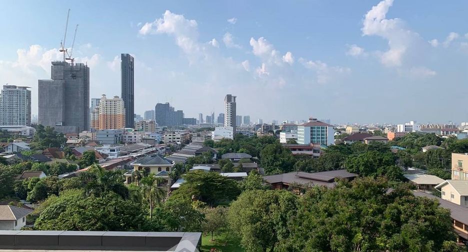 For sale 1 bed condo in Bang Na, Bangkok