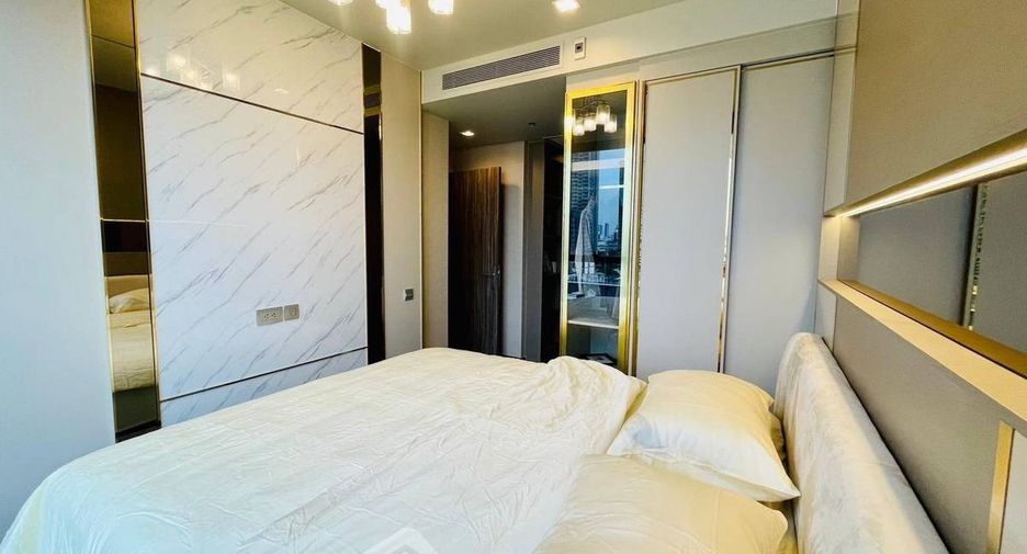 For sale 2 bedrooms condo in Khlong Toei, Bangkok