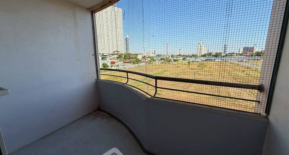 For sale 2 bedrooms condo in Thon Buri, Bangkok