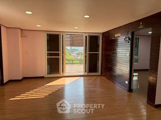 For sale 2 bedrooms condo in Thon Buri, Bangkok