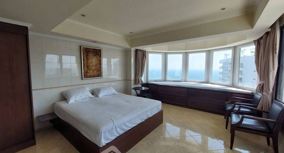 For sale 2 bedrooms condo in Pratumnak, Pattaya