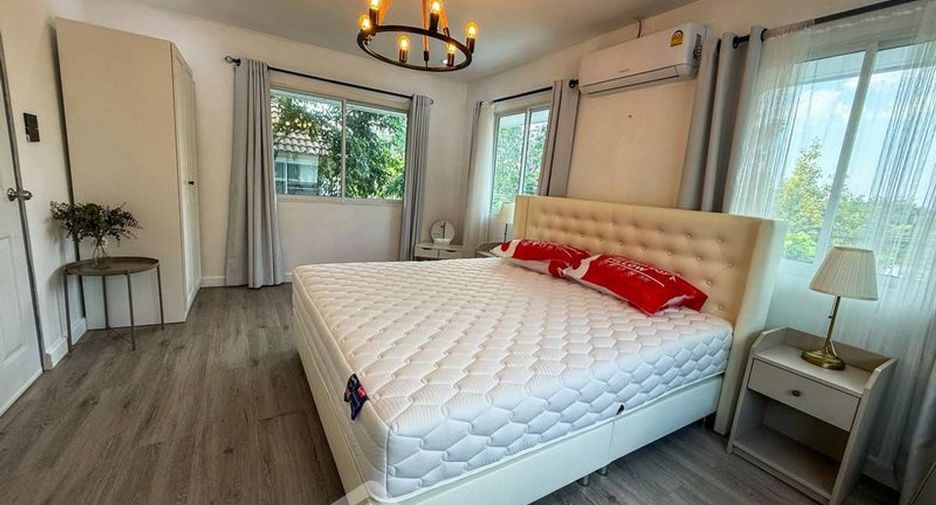 À vendre 2 chambres condo à Si Racha, Chonburi