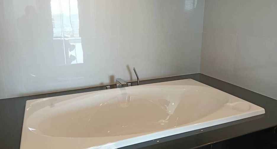 Condo en venta de 3 habitaciones en Sattahip, Chonburi