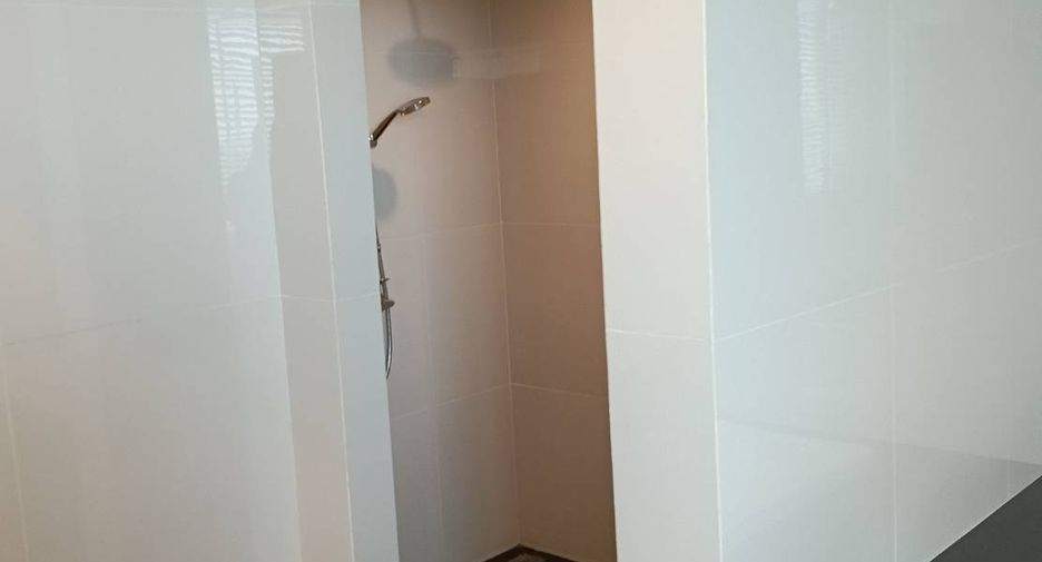 Condo en venta de 3 habitaciones en Sattahip, Chonburi