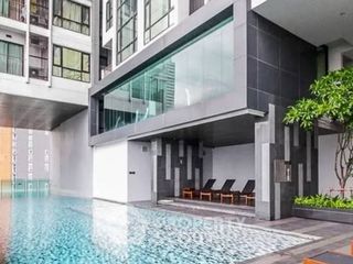 For sale 1 bed condo in Khlong San, Bangkok