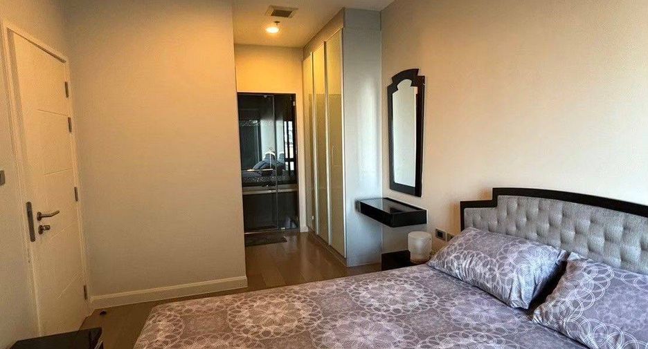 For sale 1 bed condo in Khlong Toei, Bangkok