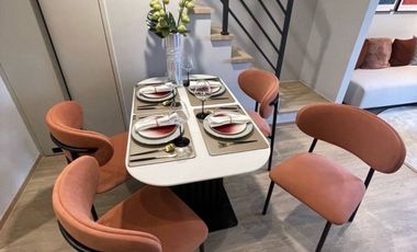 Condo en venta de 2 habitaciones en Bang Rak, Bangkok